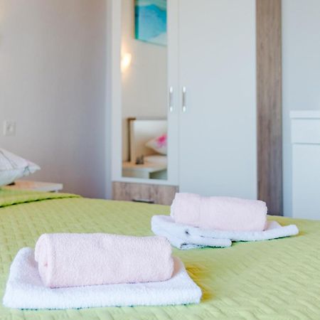 Rooms Sani Brela Habitación foto