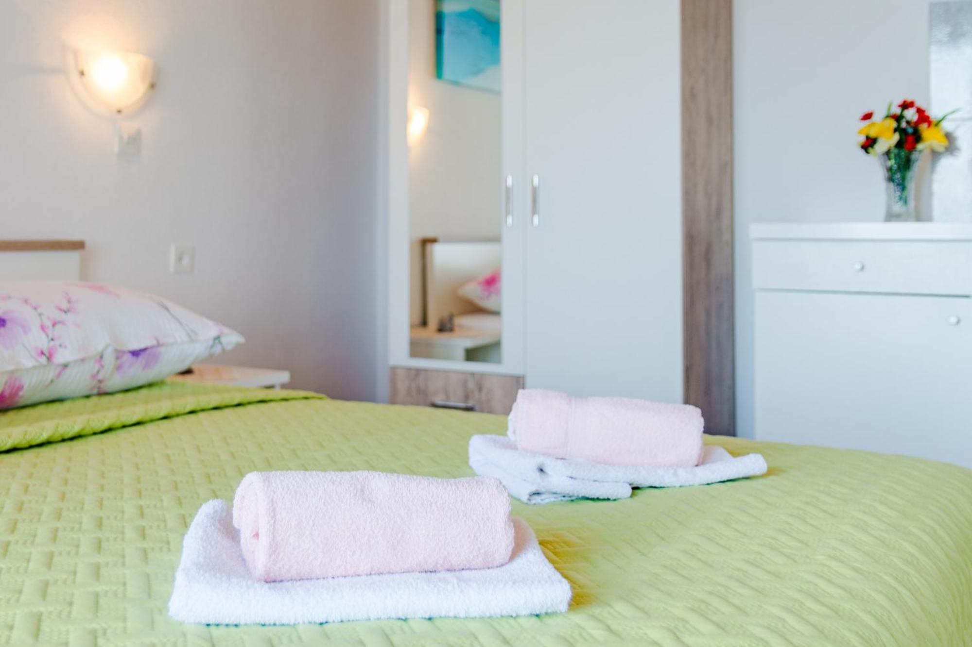 Rooms Sani Brela Habitación foto